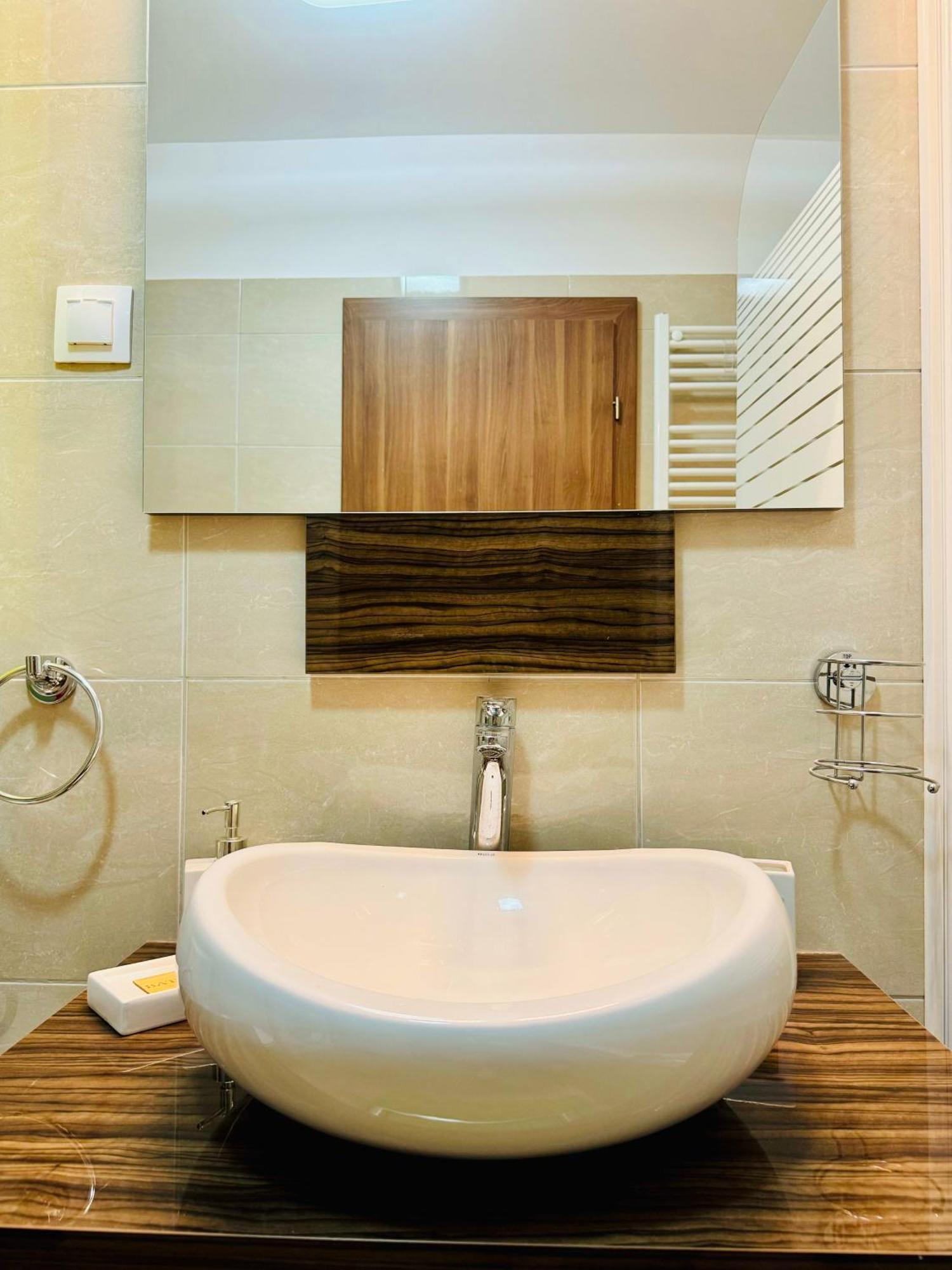 Joy City Stay Forest 84 Timisoara Luaran gambar